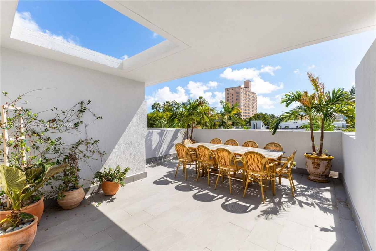 928 Pennsylvania Ave, Unit 5, Miami Beach, FL 33139 Photo