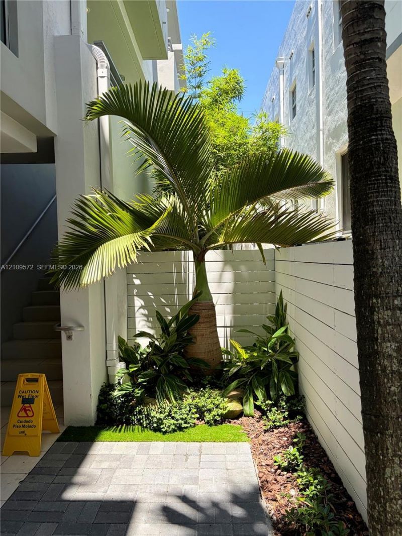 928 Pennsylvania Ave, Unit 5, Miami Beach, FL 33139 Photo