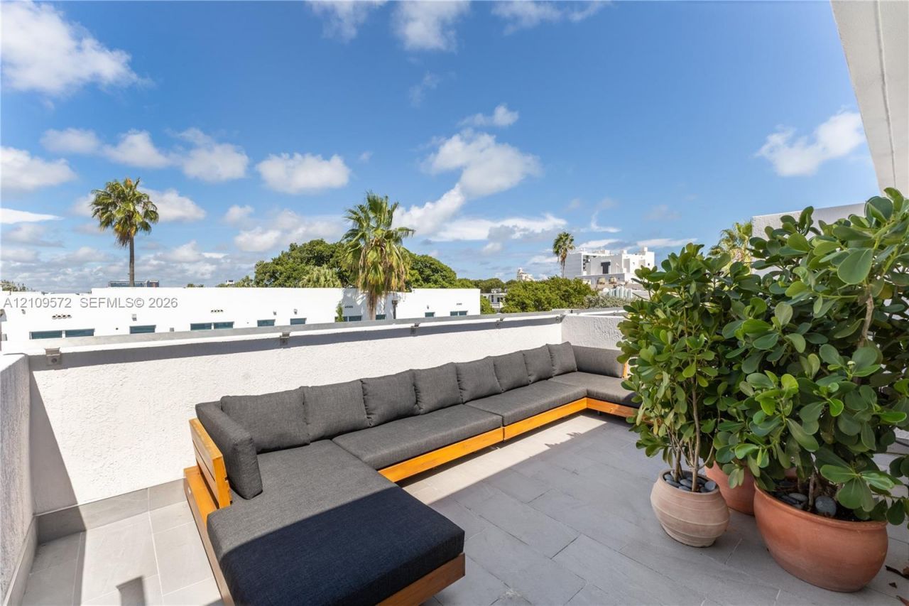 928 Pennsylvania Ave, Unit 5, Miami Beach, FL 33139 Photo