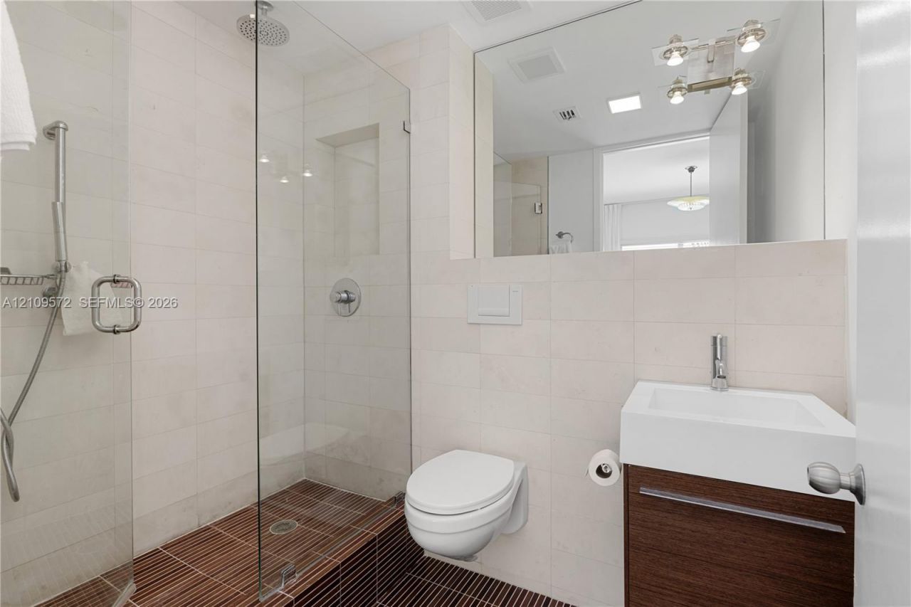 928 Pennsylvania Ave, Unit 5, Miami Beach, FL 33139 Photo