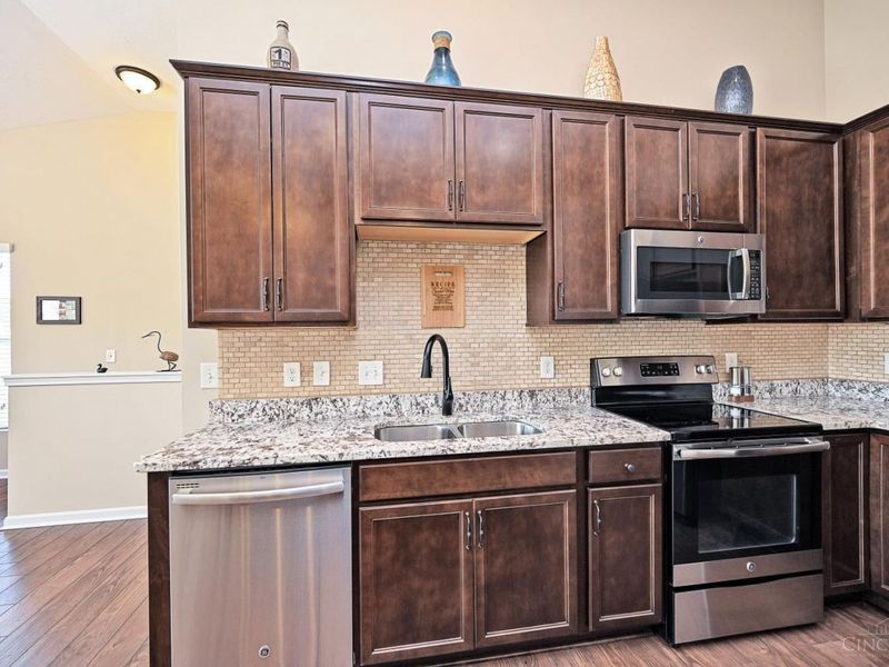 975 London Court, Union Township, OH 45245 Photo 16