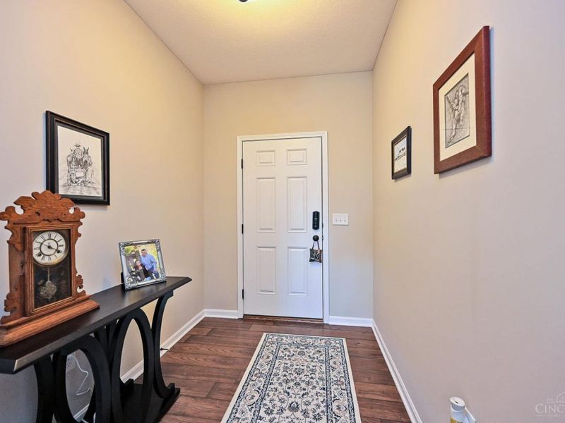 975 London Court, Union Township, OH 45245 Photo 6