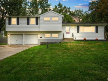 14 Juniper Lane, Liverpool, NY 13090