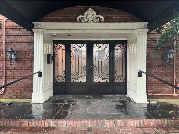 3201 SAINT CHARLES Avenue, Unit 330, New Orleans, LA 70115