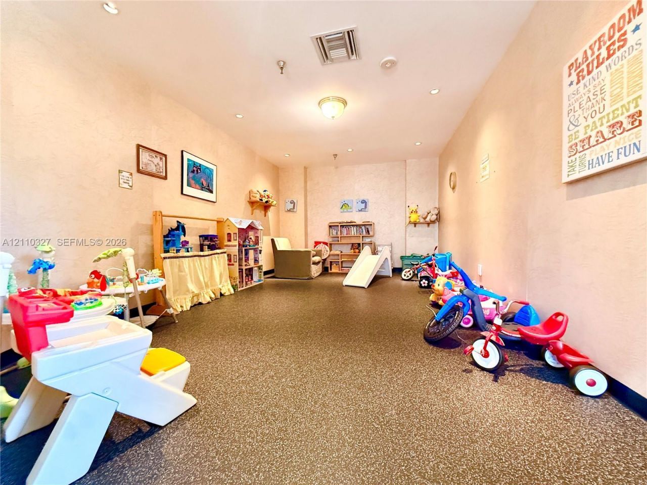 5757 Collins Ave , Unit 1005, Miami Beach, FL 33140 Photo