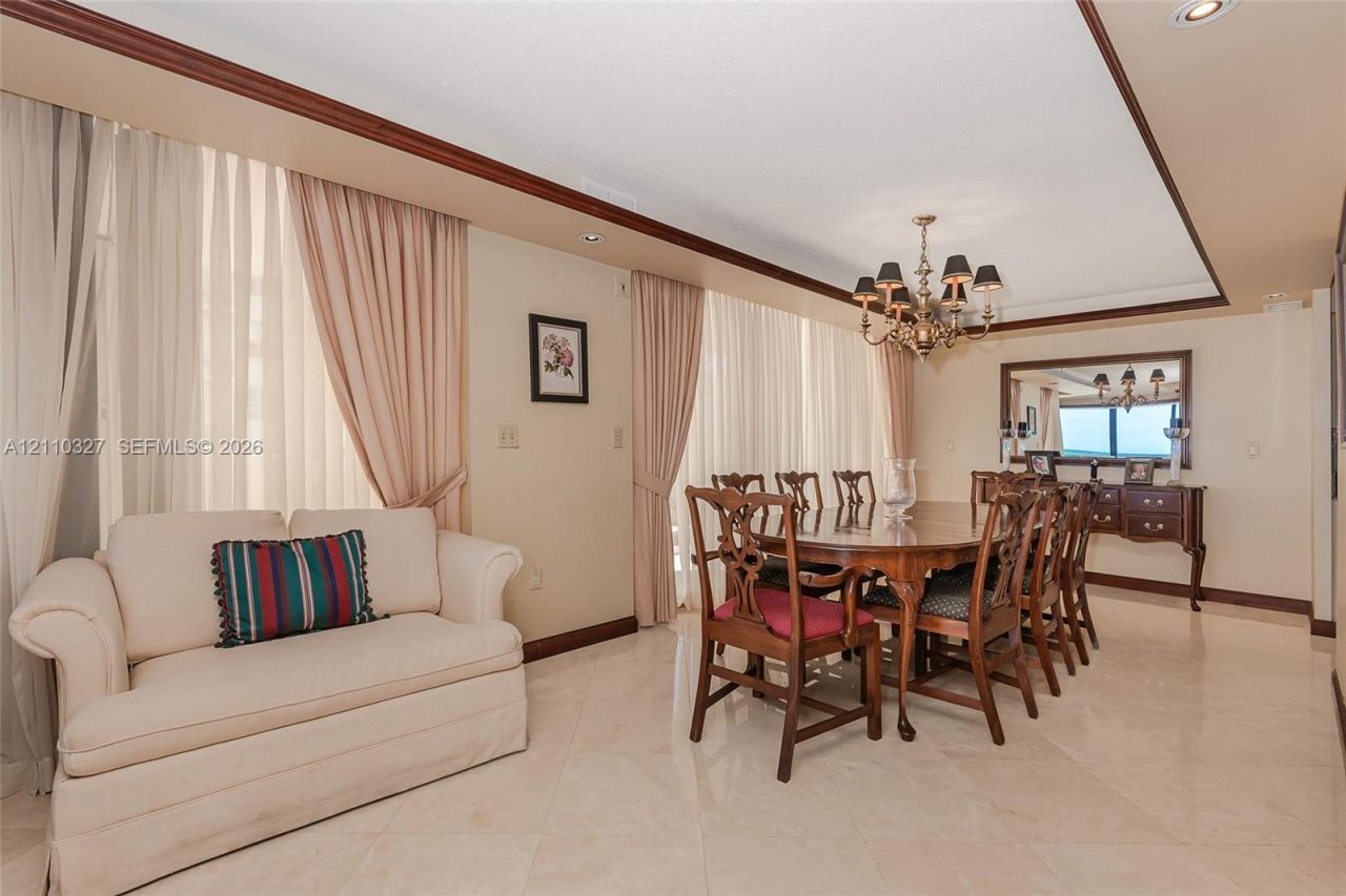 5757 Collins Ave , Unit 1005, Miami Beach, FL 33140 Photo