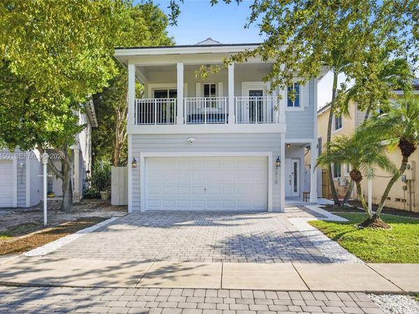 3210 SE 3rd Dr , Homestead, FL 33033