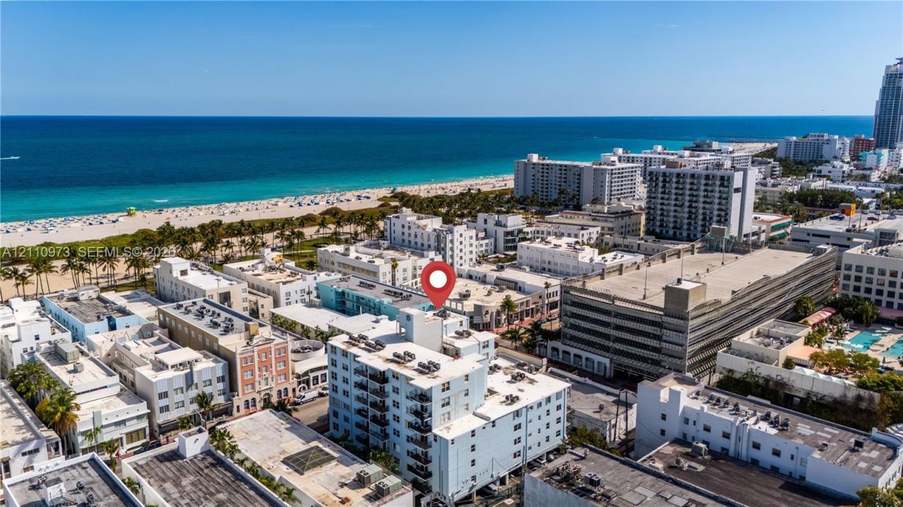 720 Collins Ave , Unit 704, Miami Beach, FL 33139 Photo