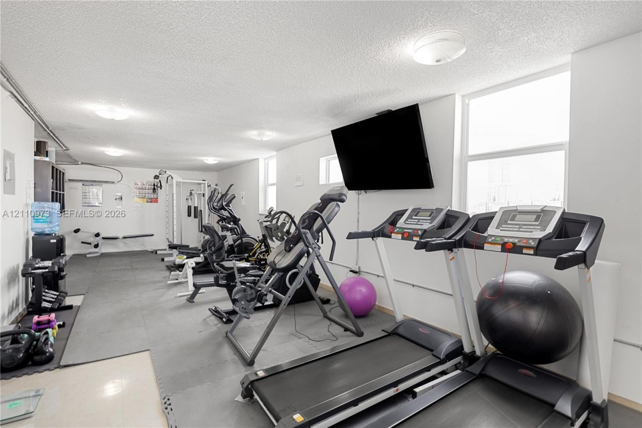 720 Collins Ave , Unit 704, Miami Beach, FL 33139 Photo