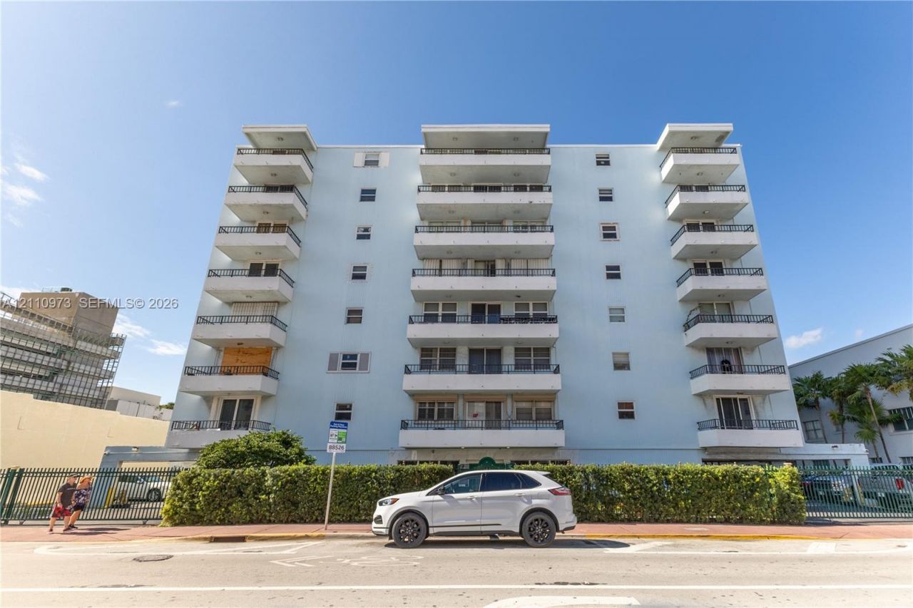 720 Collins Ave , Unit 704, Miami Beach, FL 33139 Photo