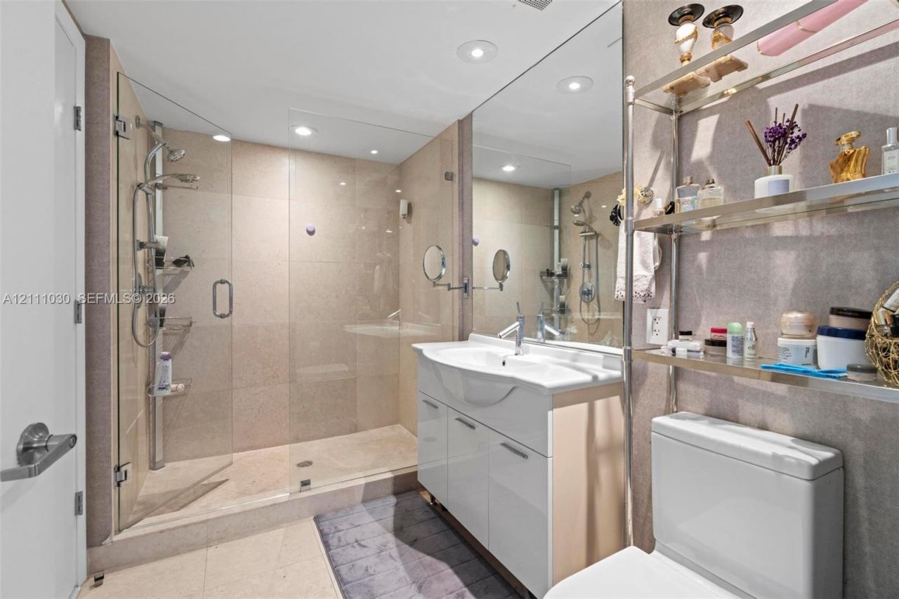 495 Brickell Ave , Unit 501, Miami, FL 33131 Photo