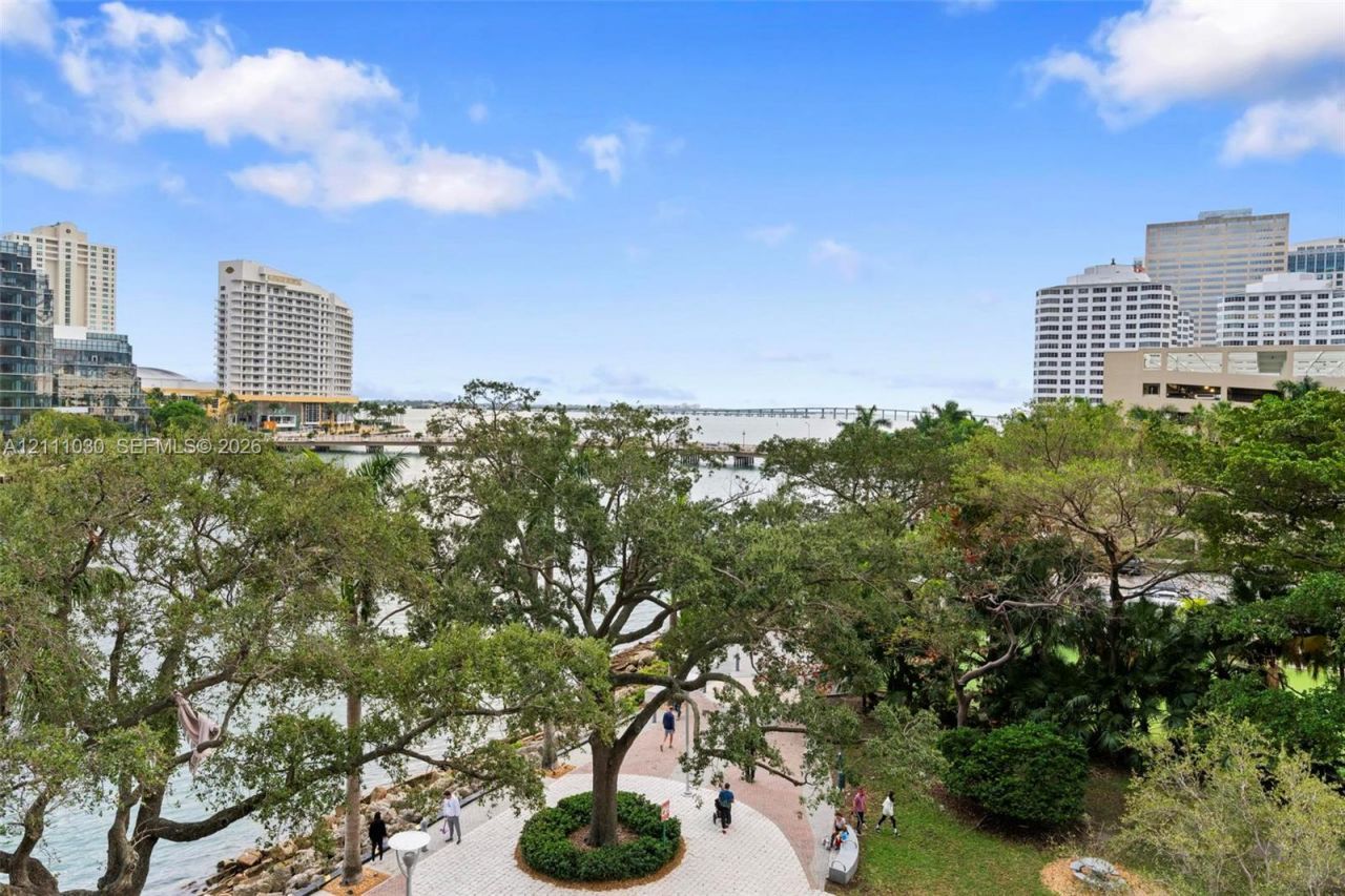 495 Brickell Ave , Unit 501, Miami, FL 33131 Photo