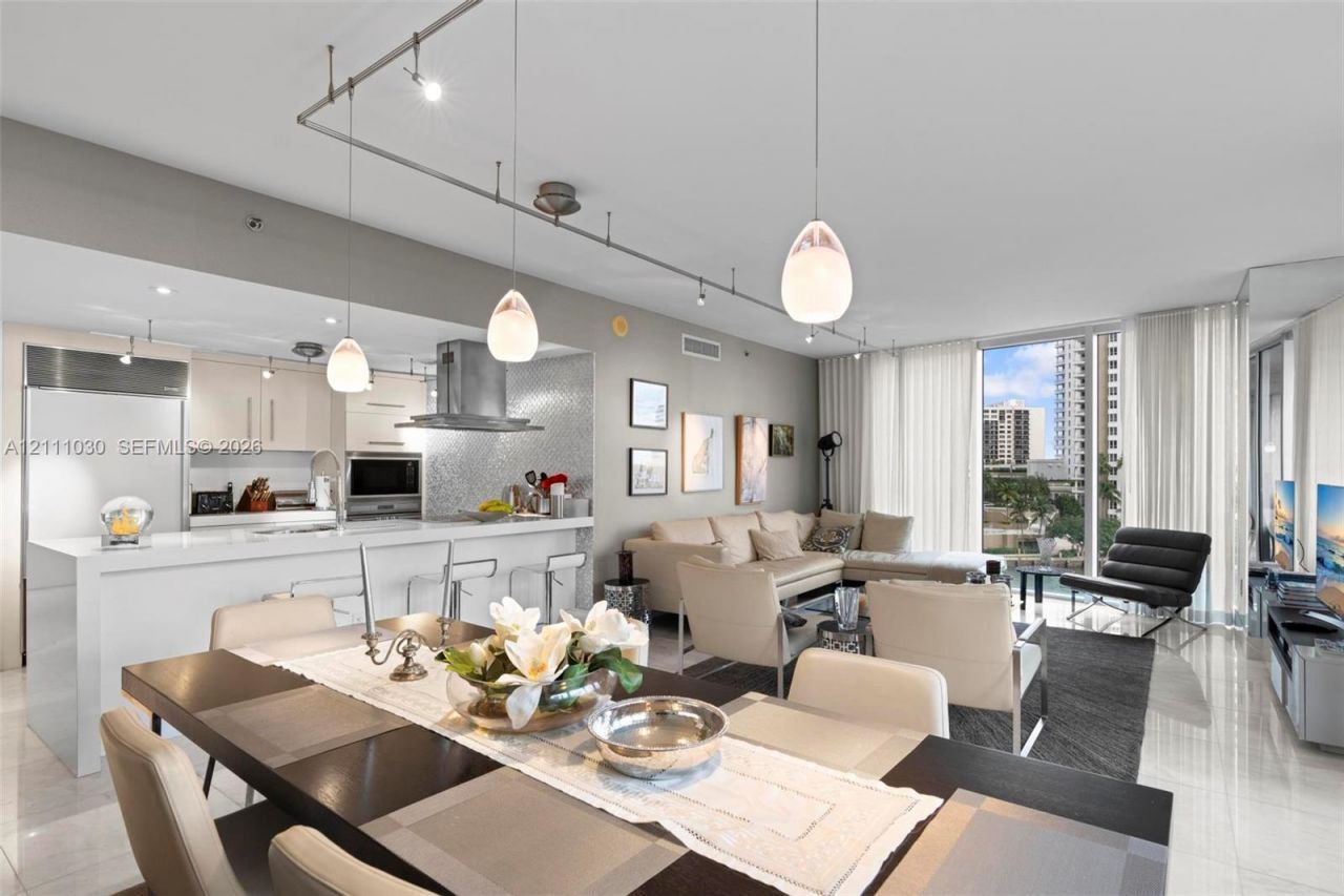 495 Brickell Ave , Unit 501, Miami, FL 33131 Photo