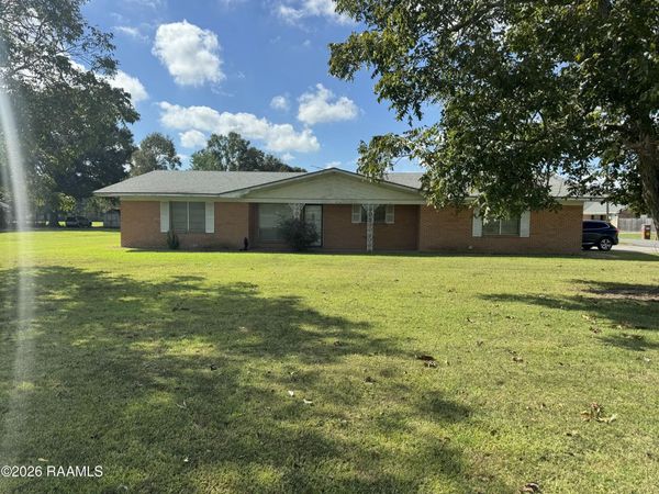 4004 Veterans Memorial Drive , Abbeville, LA 70510