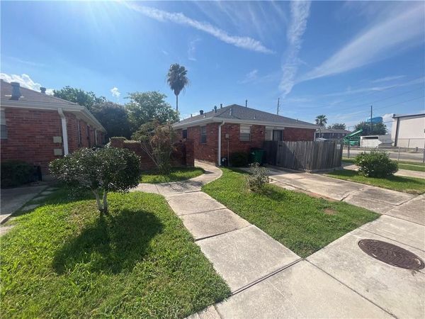 2804 LONGWOOD Drive, Unit A, Metairie, LA 70003