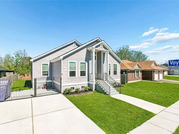 7271 VOYAGEUR Drive, New Orleans, LA 70129