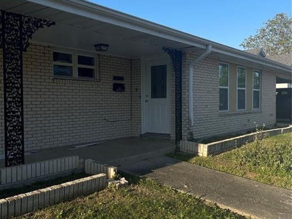 2215 PRESSBURG Street, New Orleans, LA 70122