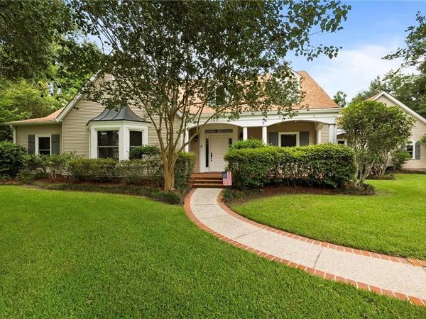 125 CHAMALE Drive , Slidell, LA 70460
