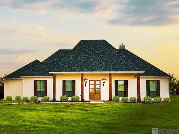 11157 TORIA LN, St. Amant, LA 70774