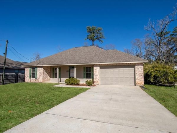 1837 DESTIN Street , Mandeville, LA 70448