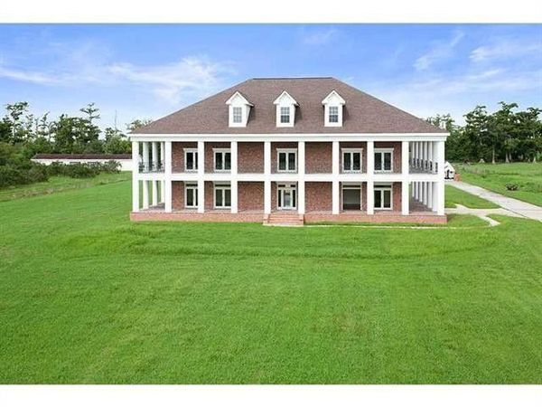 13864 HIGHWAY 23 , Belle Chasse, LA 70037