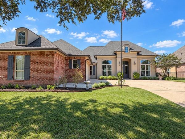 12351 OAK BROOK DR, Geismar, LA 70734