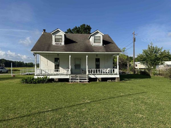 4935 BAYOU BLACK DR, Gibson, LA 70356