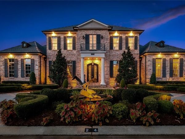 24 ROYAL PALM Drive, Kenner, LA 70065