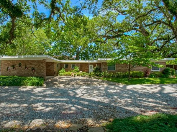 2 SHADOW Lane , Metairie, LA 70005