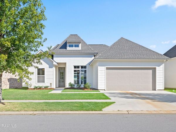 225 Treescape Drive, Lafayette, LA 70508