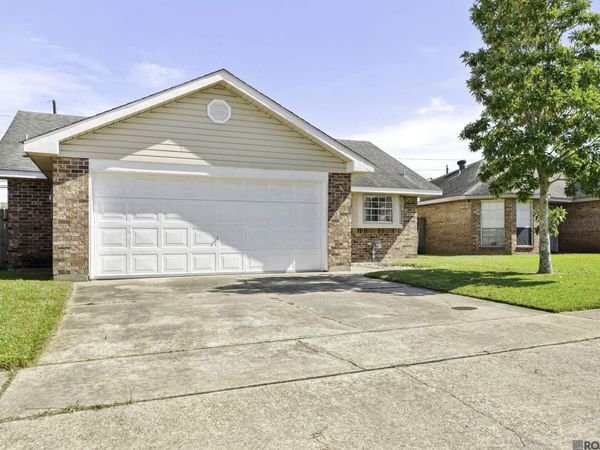 2414 N SUGAR RIDGE RD , Laplace, LA 70068