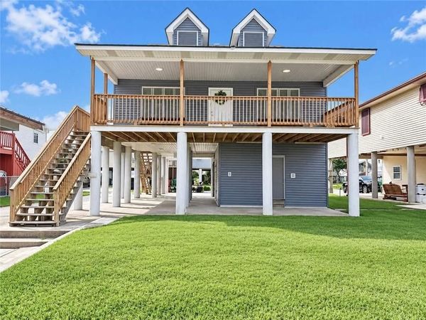 4930 DEBORAH ANN Drive , Barataria, LA 70036