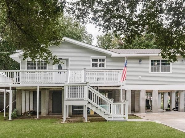 5214 CHURCH Street , Lafitte, LA 70067