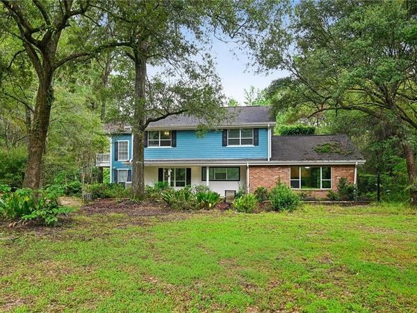 725 DOVE PARK Road, Covington, LA 70433
