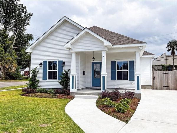 2 FAIRLANE Drive , Metairie, LA 70003