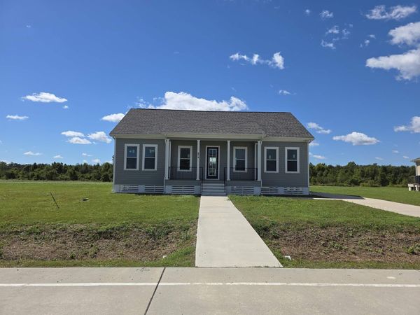 674 Jean Charles Boulevard , Gray, LA 70359