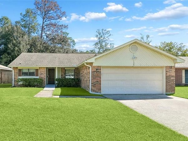 106 BISHOPS Drive , Slidell, LA 70458