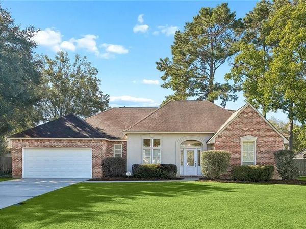 960 RICHMOND Court, Mandeville, LA 70448