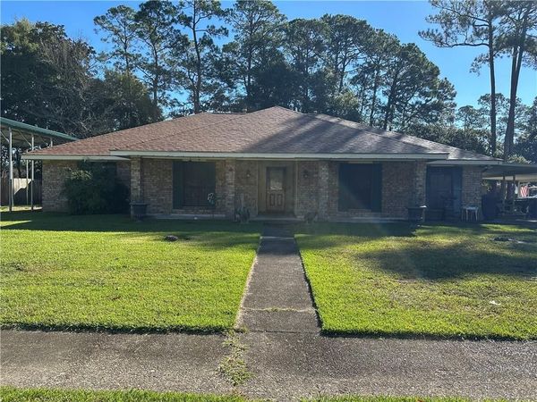 134 W FOREST Drive, Slidell, LA 70458