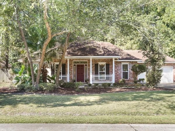623 PLANTATION Boulevard, Mandeville, LA 70448