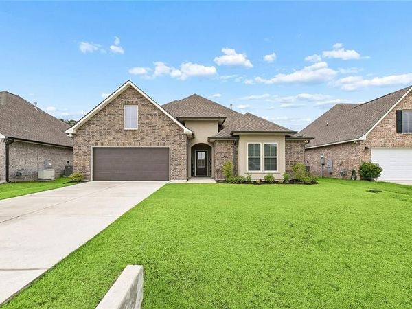 3101 ESTELLE Court, Covington, LA 70435