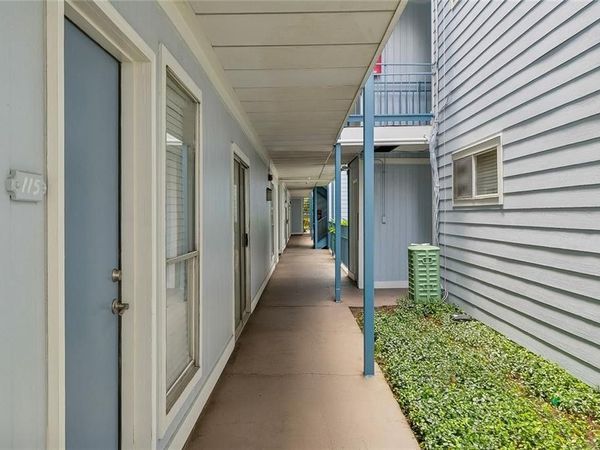 318 LAKE MARINA Drive, Unit 115, New Orleans, LA 70124