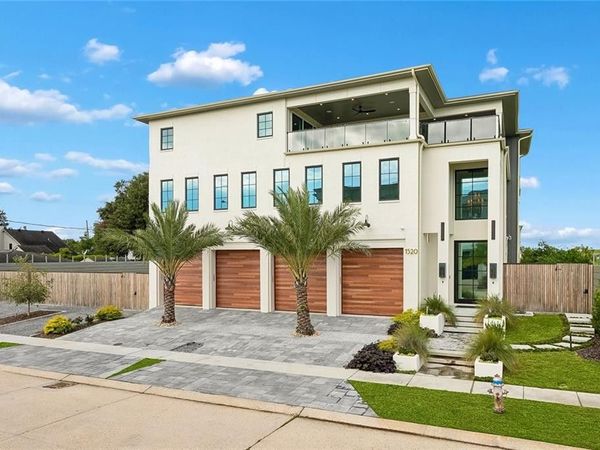 1520 Poinsettia Drive, Metairie, LA 70005
