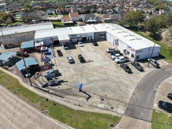 2400 BARATARIA Boulevard , Marrero, LA 70072