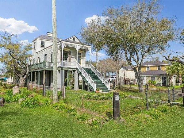 4518 - 30 JEAN LAFITTE Boulevard , Lafitte, LA 70067