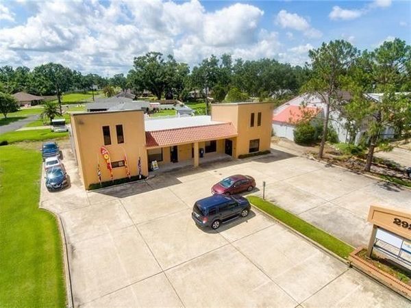 2925 HWY 51 , Laplace, LA 70068