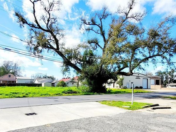 117 ST. ROSE Avenue , St. Rose, LA 70087