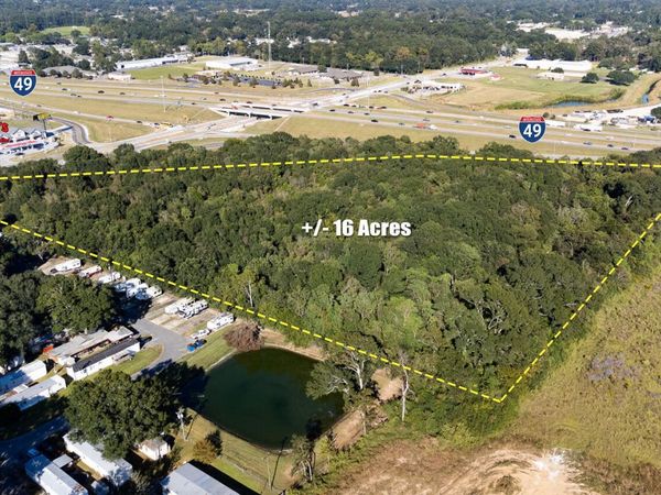 100 W Blk Pont Des Mouton , Lafayette, LA 70507