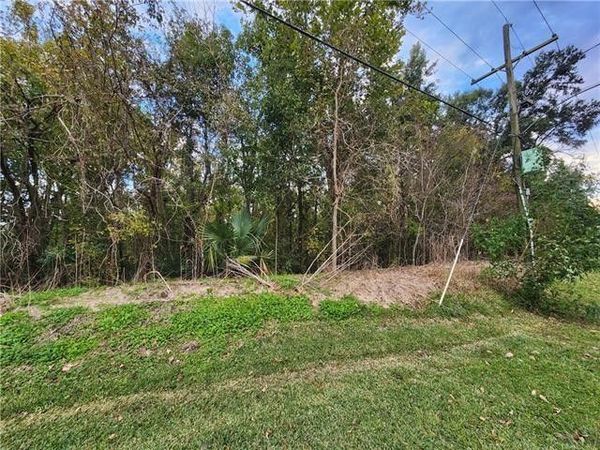 125 LAKEWOOD Drive , Luling, LA 70070