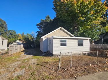 3612 Douglas Avenue, Flint, Mi 48506